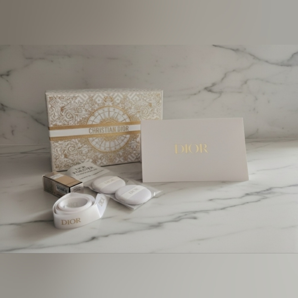 Christian Dior Gift Box Bundle - Picture 2 of 9